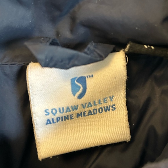 Squaw Valley / Alpine Meadows Puffer Jacket with hood - Picture 4 of 5